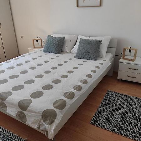 Sunny Apartment In ริเยกา ภายนอก รูปภาพ